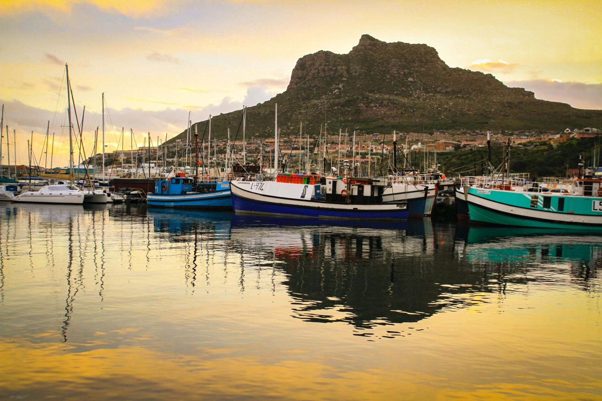 mick-haupt-olyPzEP6R2Q-unsplash